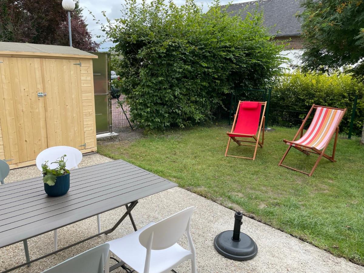 Jolie Maison Avec Jardin Honfleur Exteriör bild