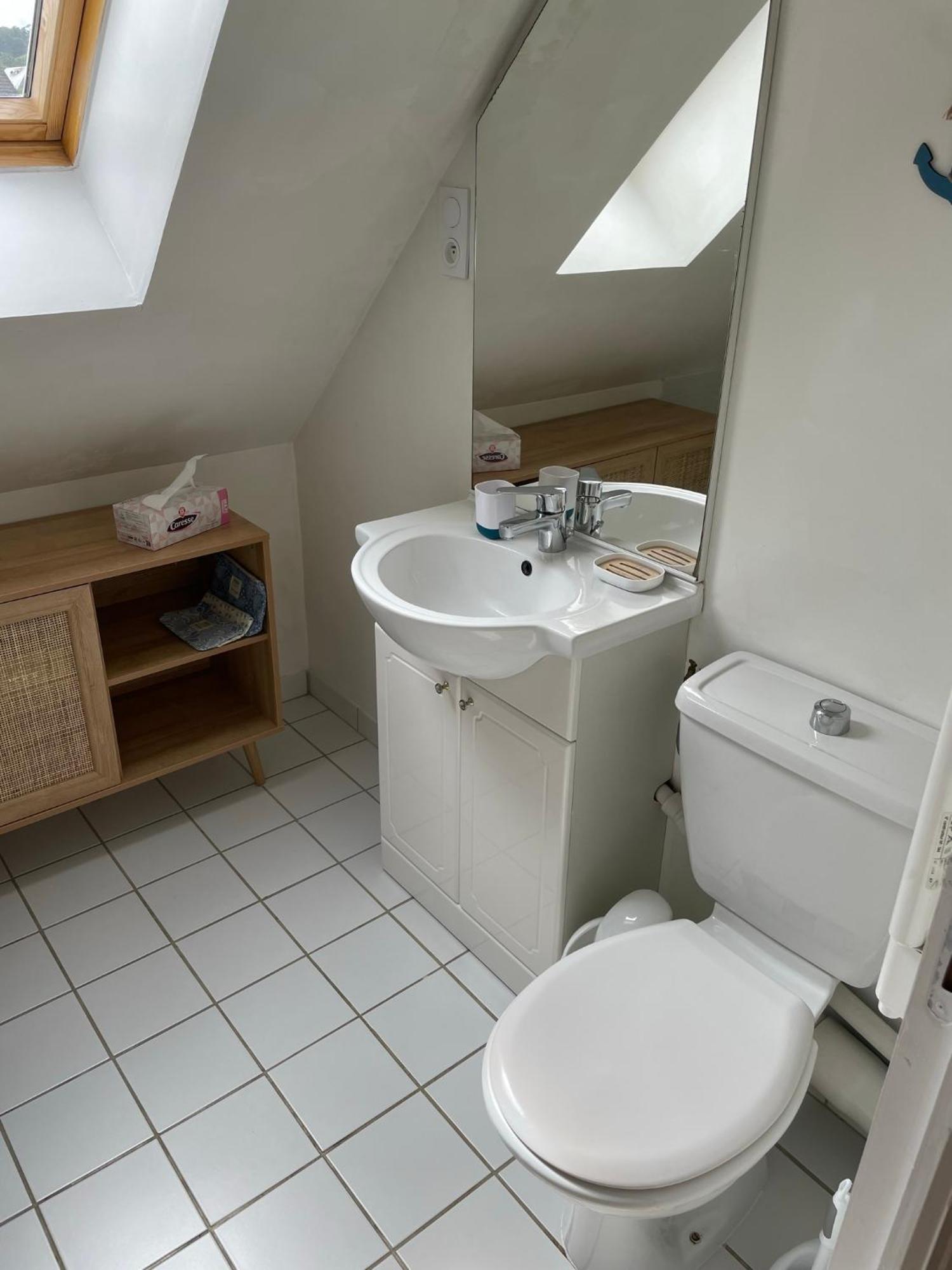 Jolie Maison Avec Jardin Honfleur Exteriör bild